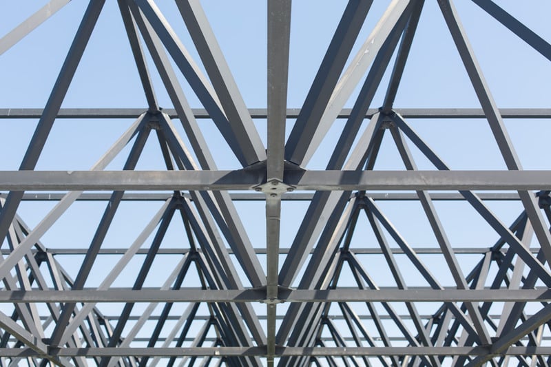 Metal roof truss structure
